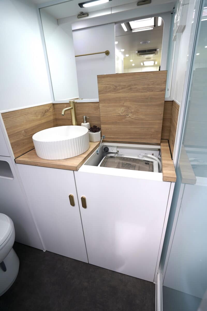 Momentum Velocity ensuite featuring Bella Vista circular sink with inverted fluting