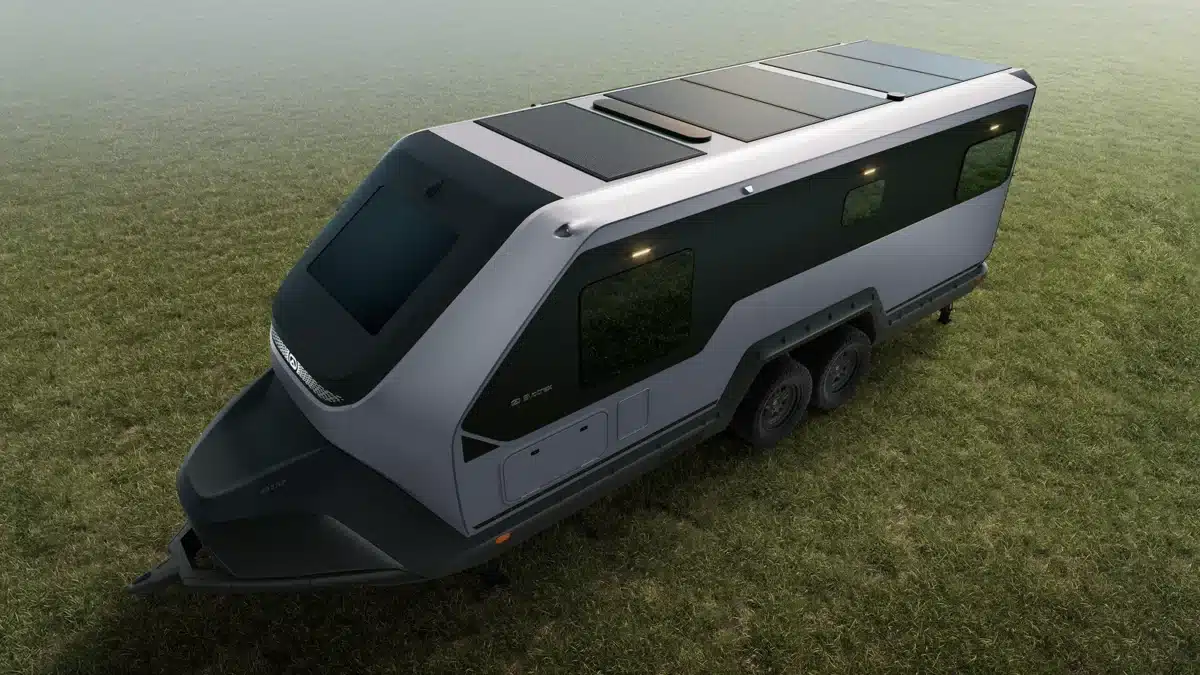Angled view of the Evotrex PG5 RV trailer roof with integrated solar panels