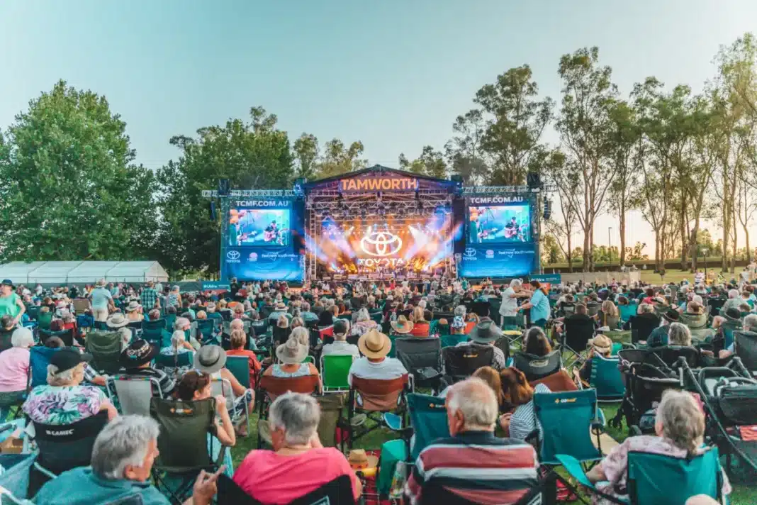 tamworth-country-music-festival-stage-audience-large
