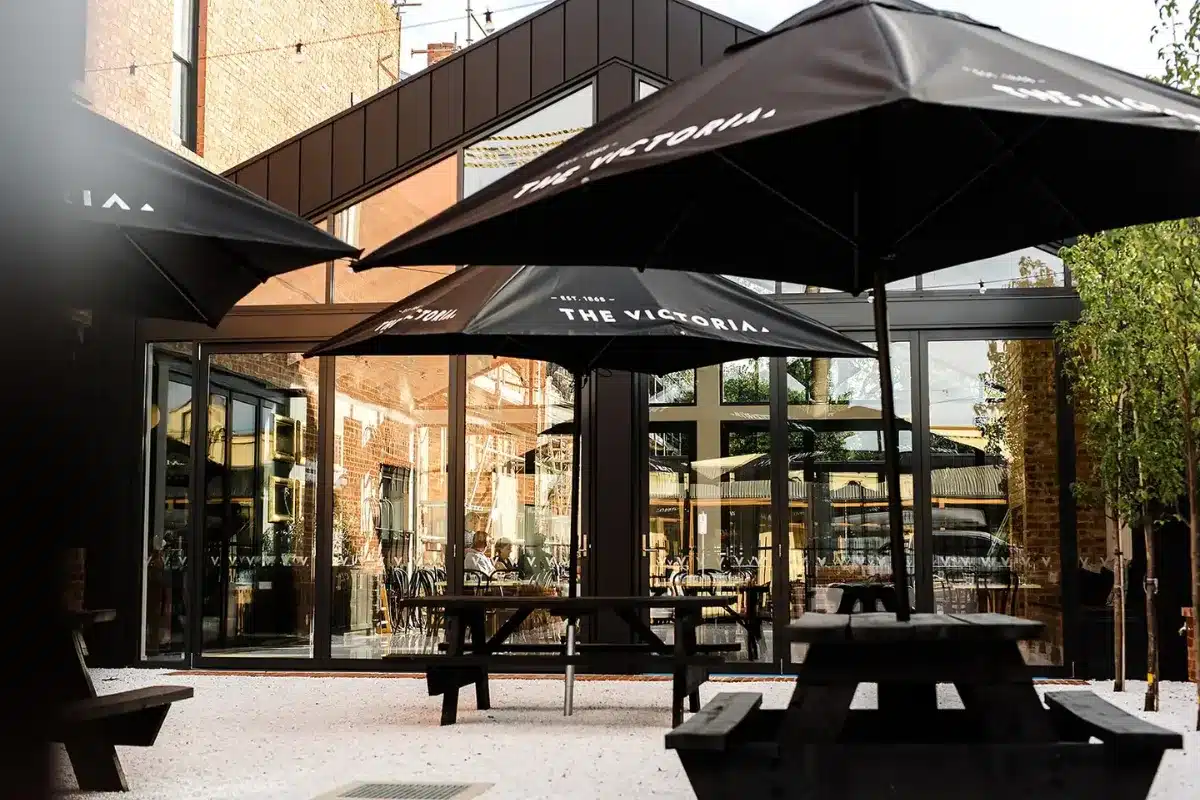 outside dining, best pub in victoria, with black ubmbrella rutherglen