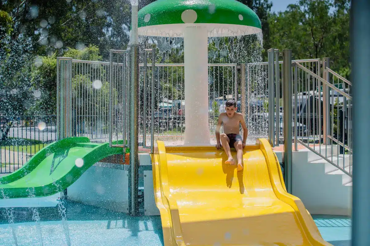 echuca nrma caravan park waterslide