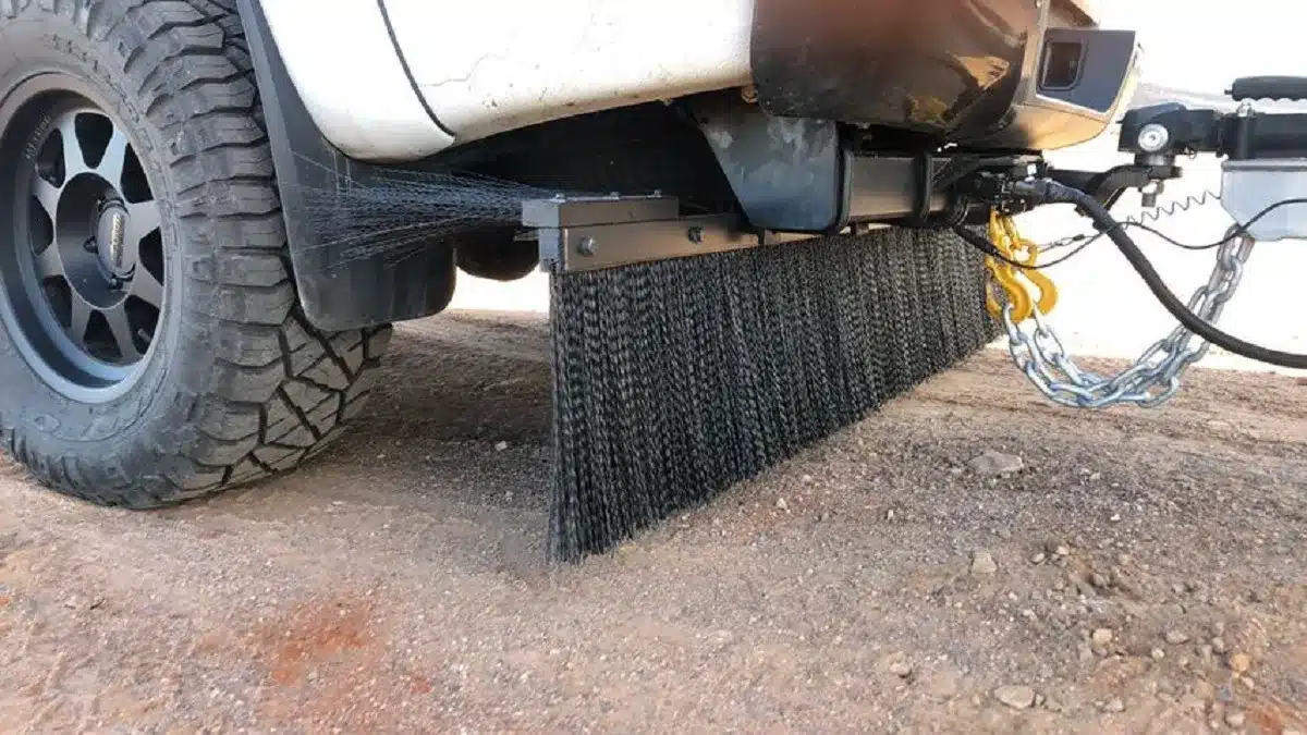 rock off stone guard for caravanning