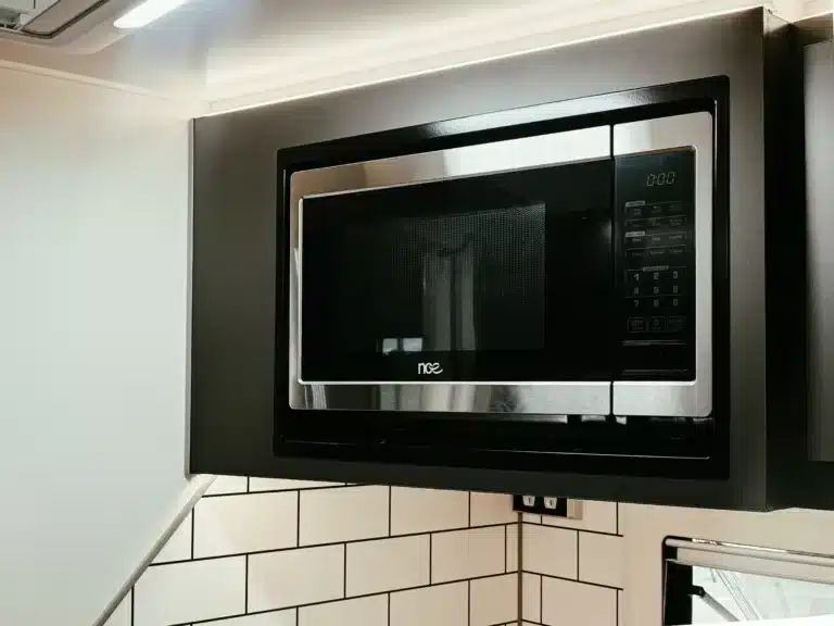 Caravan Microwave Buyer’s Guide: What to Check Before You Buy